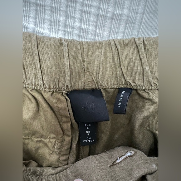 Khaki Green short - Picture 2 of 4